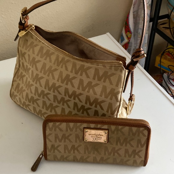 Purse and wallet combo - Picture 4 of 6